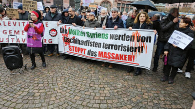 Avrupa’daki Alevi Kurumlar Suriye’deki Azınlıklar için Frankfurt’ta Kitlesel Miting Düzenledi